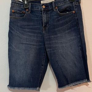 Gap Short! Size 28!